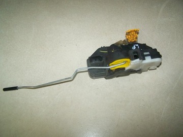 OPEL INSIGNIA - ZAMEK LEWY PRZEDNI HY 13579518