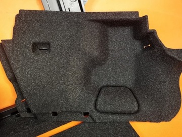 Volvo V40 Обивка багажника по бокам пола COMP