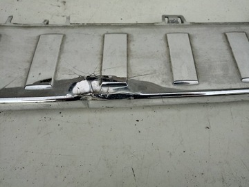 MERCEDES GLK W204 НАКЛАДКА A2048859411