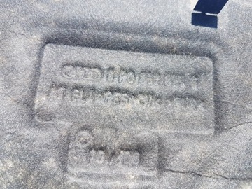 AUDI A3 8P TLUMENÍ KAPOTY 8P0863825