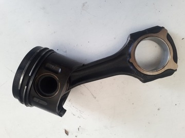 MERCEDES SPRINTER 2.2 W 906 ПОРШЕНЬ ДВИГАТЕЛЯ