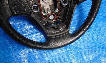 МНОГОФУНКЦИОНАЛЬНОЕ РУЛЕВОЕ КОЛЕСО VOLVO V50 S40