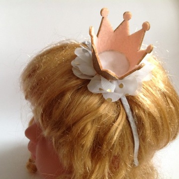 OPASKA KORONA ZŁOTA+BIEL roz.uniwersalny