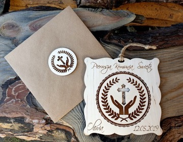 СУВЕНИЛЬ ПЕРВОЕ ПРИЧАСТИЕ в дереве СВЯТОЕ ПРИЧАСТЬЕ