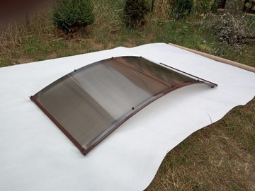 Арочная крыша над дверью. Навесы 130х50.