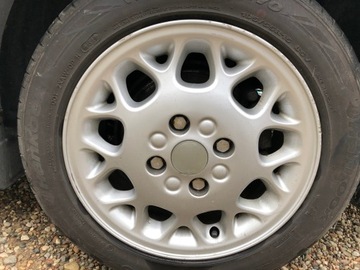 ALU RÁFKY RÁFKY HLINÍK VOLVO S40 V40 R15 ALU DISKY