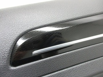 BOCZEK DRZWI LEWY TYŁ VW GOLF VII 7 5GM867211CA