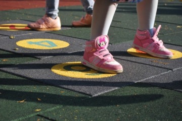 Плиты безопасной поверхности FLEXIZONE PLAYGROUND