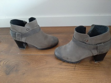 Стильные кожаные ботильоны McArthur, размер 37.