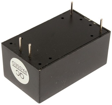 Moduł Zasilacz 3.3V 900mA 3W AC DC 230V HLK-PM03