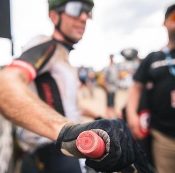 CHWYTY GRIPY ROWEROWE PIANKOWE MOMUM #1 LEKKIE 30M