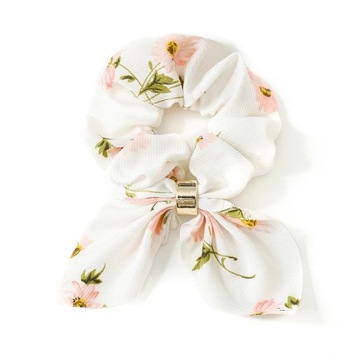 Gumka biała w kwiaty elegancka do włosów frotka apaszka uszy scrunchies