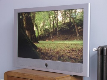 Loewe Connect 42 Media . 0914