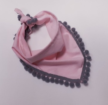 CHUSTKA KOMIN APASZKA CHUSTECZKA Z POMPONIKAMI POD SZYJĘ 8 WZORÓW 1-10 LAT