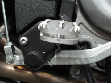 Suzuki V-Strom DL650, подножки для эндуро DL1000