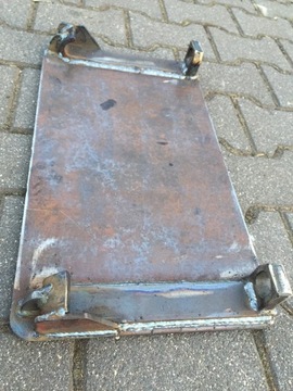 Мини-экскаватор Avant, планировщик земли