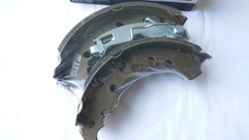 БАРАБАНЫ + ТОРМОЗНЫЕ КОЛОДКИ FIAT GRANDE PUNTO 1.2