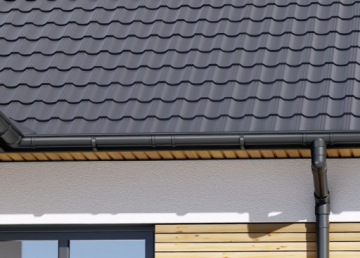 ОТВЕСНОЙ ЖЕЛОБ PVC fi 100, длина 4м, ral 8017 КОРИЧНЕВЫЙ