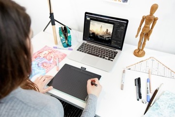 Графический планшет Wacom Intuos Pen Bluetooth M