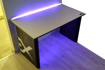 Компьютерный игровой стол LED DESIGN для геймеров