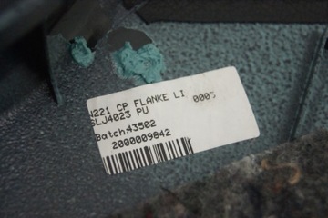 KRYT TUNELU STŘEDNÍHO LEVÝ BOK MERCEDES W221