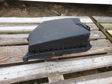 POUZDRO FILTRU VZDUCHU VOLVO V70 III S80 II 2.4D