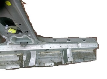 LEXUS IS 300 СРЕДНЯЯ СТОЙКА 2013-2016 гг.