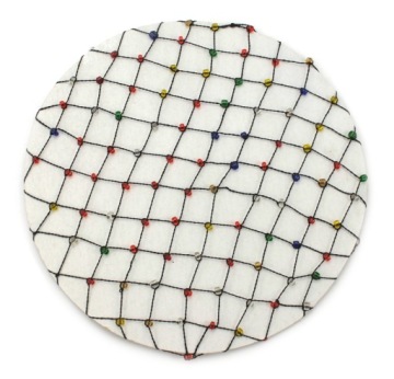 ЧЕРНАЯ СЕТКА ДЛЯ МОРЩИН С НЕСКОЛЬКИМИ БУСИНАМИ