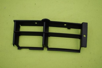 BMW 5 E39 LEVÝ MŘÍŽKA NÁRAZNÍKU ZÁSLEPKA