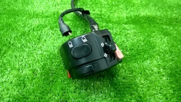 ВЫКЛЮЧАТЕЛЬ СВЕТА ЛЕВЫЙ TRIUMPH DAYTONA 600 03-07