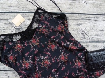 БЛУЗКА С НОВЫМ УЗОРОМ ZARA С КРУЖЕВНЫМ УЗОРОМ S