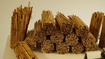 Тростниковые трубы, камышовая кладка, садовое качество.