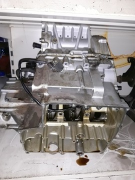 Мотоцикл Yamaha FZS 1000 Fazer 02 по деталям двигателя