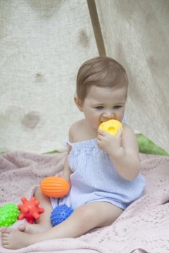 HENCZ TOYS СЕНСОРНЫЕ ШАРИКИ SENSORKY 0M+ 5 ШТ.