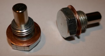KOREK MAGNETYCZNY M-72 K-750 DNIEPR URAL 14 X 1,5