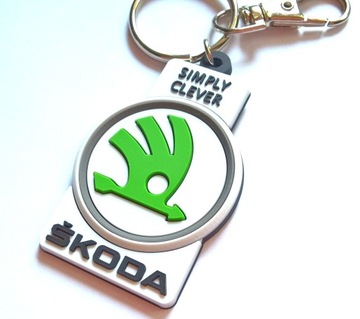 LEKKI GUMOWY BRELOK SKODA GADŻETY EMBLEMAT ZNACZEK