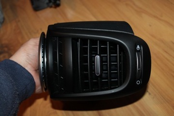 РЕШЕТКА ВПУСКНОГО ВОЗДУХА ДИФФУЗОР KIA SOUL SPEAKER 17