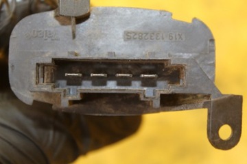 РЕЗИСТОР ВЕНТИЛЯТОРА VITO W638 2.2 CDI 133282S