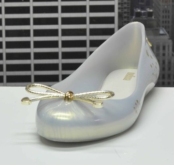 MELISSA 32848-50891 PEARL WHT.SWEET LOVE 39