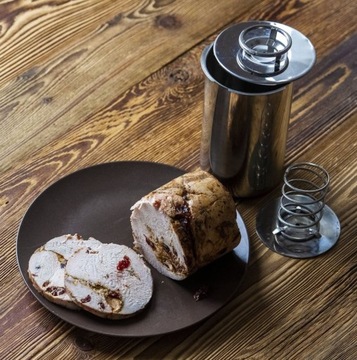 ВЕТЧОНКА 1,5 КГ С НАБОРОМ КАСТРЮЛИ И ВОДЯНОЙ ГРУБКИ