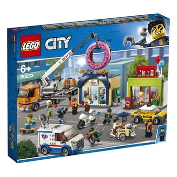 LEGO CITY TOWN OTWARCIE SKLEPU Z PĄCZKAMI 60233