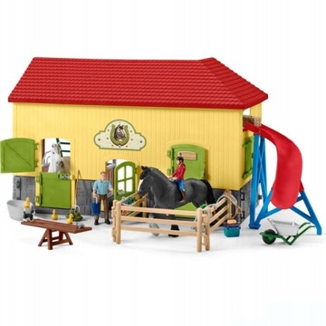 SCHLEICH 42485 КОНЮШНЯ С АКСЕССУАРАМИ