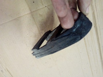 KAWASAKI ER5 НАПРАВЛЯЮЩАЯ РЕЗИНКА СДВИГАЮЩЕГО РУЧКИ ЦЕПИ