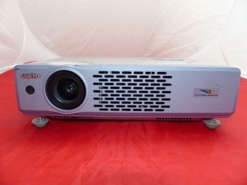 ЯПОНСКИЙ ПРОЕКТОР SANYO PLC-XU41 XBOX PS3