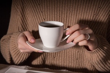 ЧАШКА ДЛЯ КОФЕ И ЧАЯ 200 МЛ + ОБЫЧНЫЙ СОУС