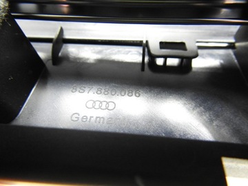 AUDI TT 8S PODHLAVNÍK PRAVÝ 8S7880082 8S7880086