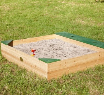 DREWNIANA PIASKOWNICA Z ŁAWECZKAMI POKROWIEC AXI