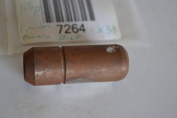 Fiat 126p Направляющая впускного клапана