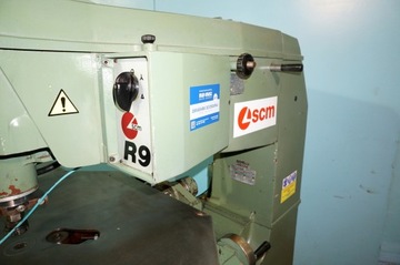 ФРЕЗЕРНЫЙ СТАНОК ВЕРХНЕГО ШПИНДЕЛЯ SCM R9 с подачей 4 кВт