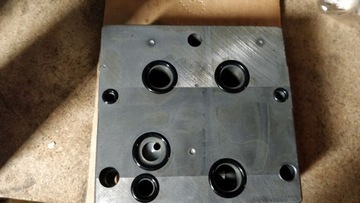 СЕКЦИЯ РАСПРЕДЕЛИТЕЛЯ SAUER-DANFOSS PVG 32 157B6238